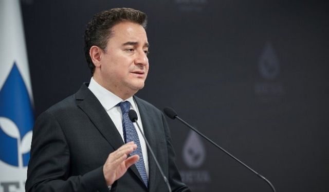 Ali Babacan: "Dış politikada yalpalama devri sona ermeli"