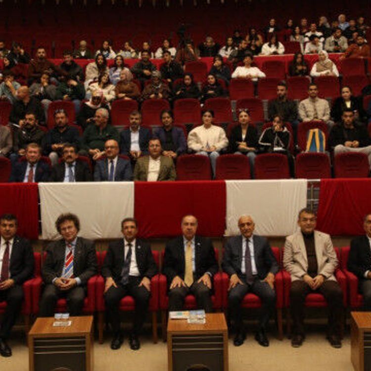 Şırnak’ta “Dostluğun Sesi Fethi Gemuhluoğlu” Paneli Düzenlendi