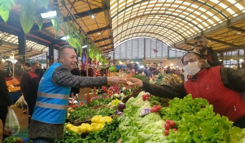 Bursa'da Memleket Partililer pazarda nabız yokladı